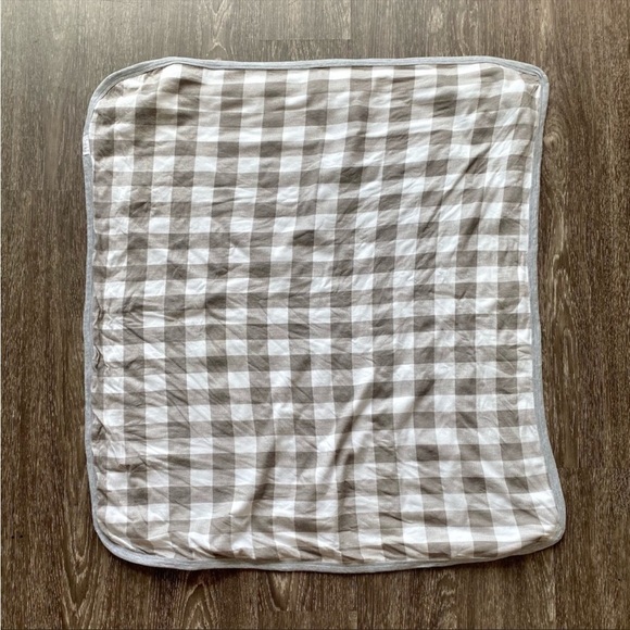 MudPie gray elephants plaid blanket - Picture 9 of 10